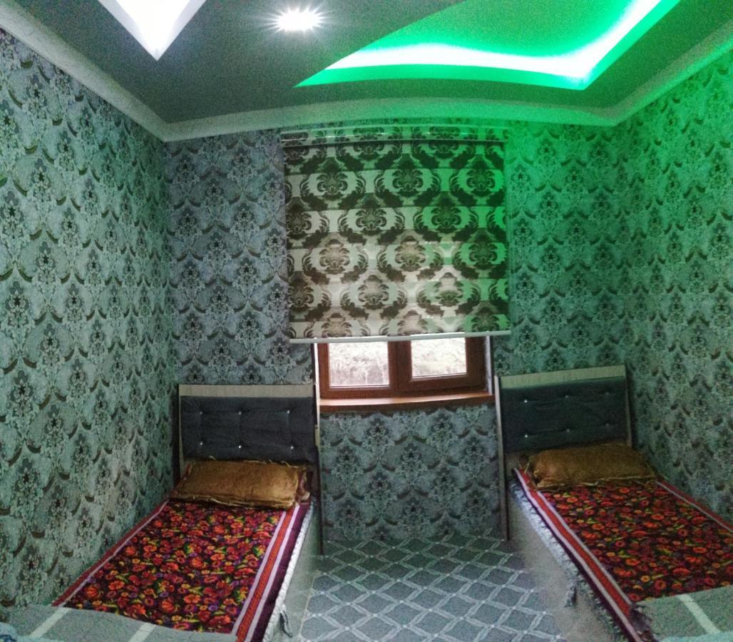 Cottage house Chimgan Bagian luar foto