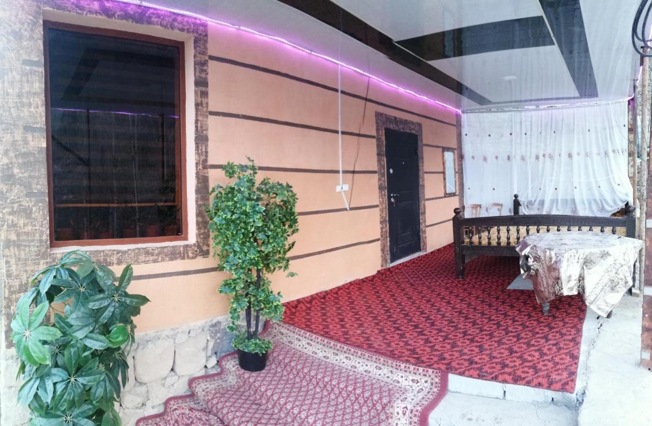 Cottage house Chimgan Bagian luar foto